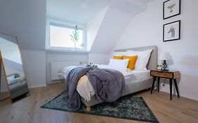 Cruwzo I Apartments Essen University Hospital